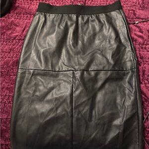 Michael Kors Black Leather Pencil Skirt